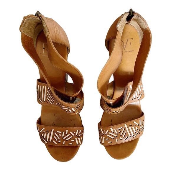 DIANE VON FURSTENBERG Tribal Opal Wedge Criss Cross Sandals Brown Beige 7.5 EUC - Picture 7 of 8